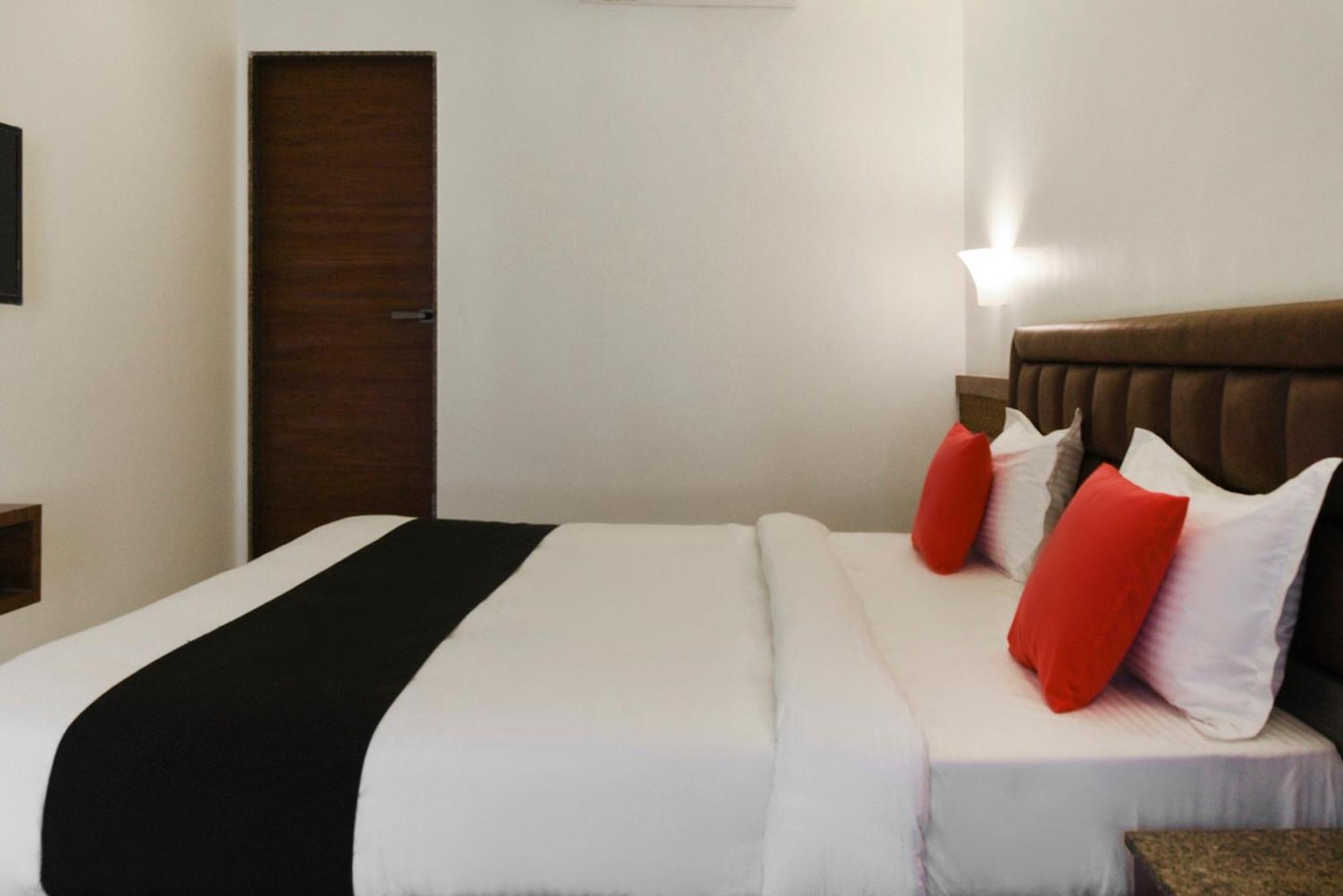 Oyo Flagship Hotel Shreeyash Executive Mangvadi Exteriör bild
