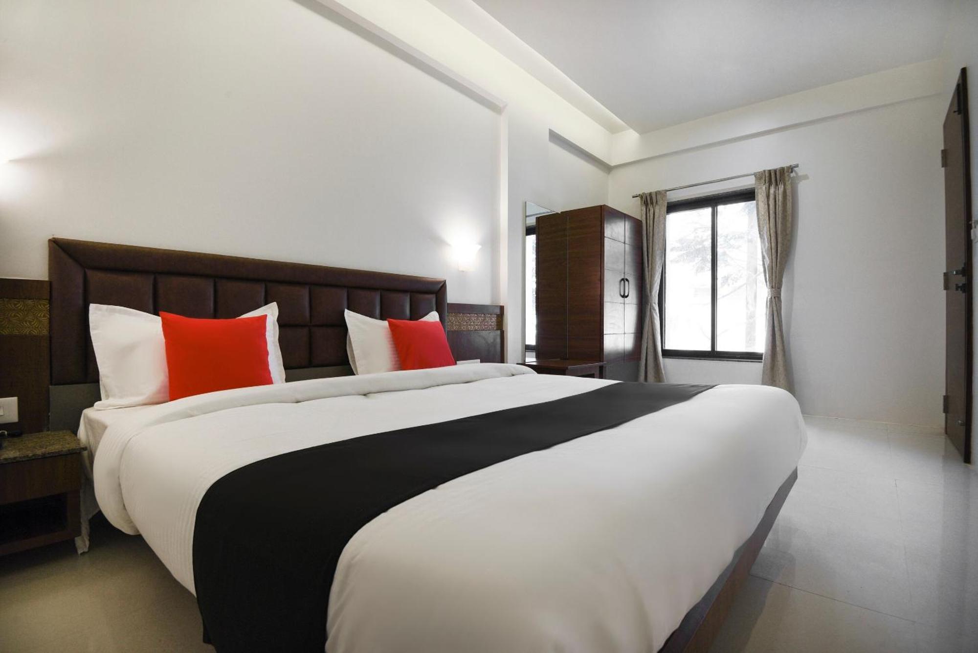 Oyo Flagship Hotel Shreeyash Executive Mangvadi Exteriör bild