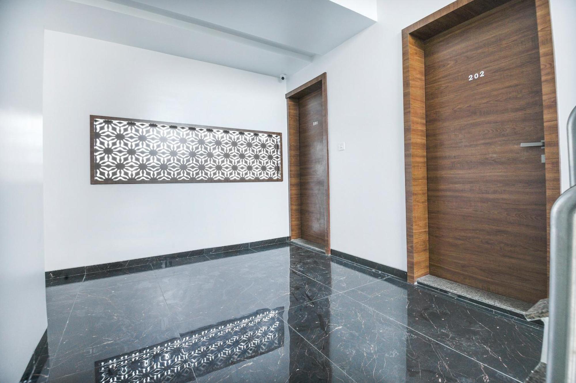 Oyo Flagship Hotel Shreeyash Executive Mangvadi Exteriör bild